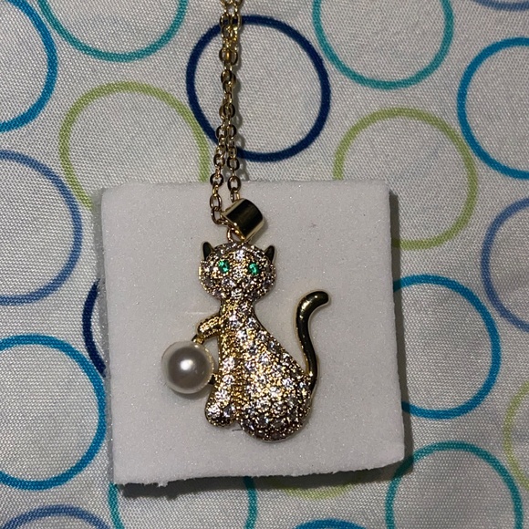 Cat Necklace - Picture 2 of 3